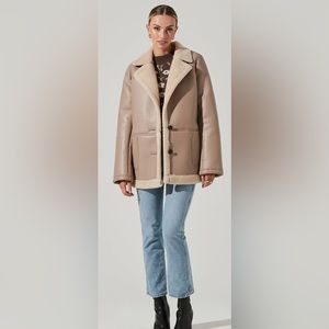 NWOT ASTR the Label faux shearling Francine jacket.